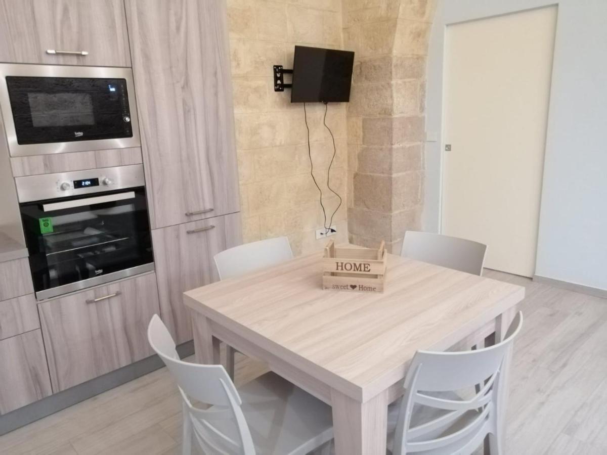 Albachiara Suite Trani Δωμάτιο φωτογραφία